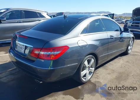 2013 Mercedes-Benz E 350 z USA, uszkodzony, nr VIN WDDKJ5KB4DF218047